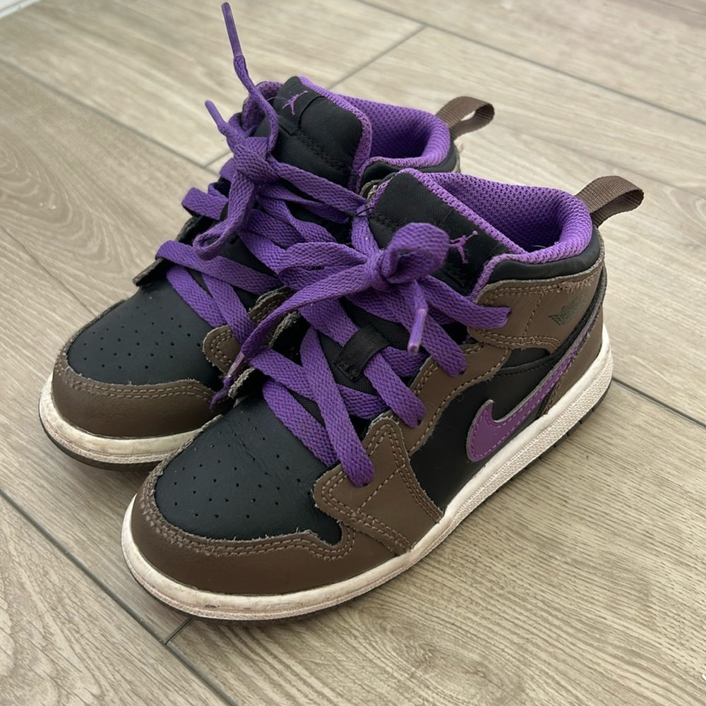 Jordans size 10C Nike